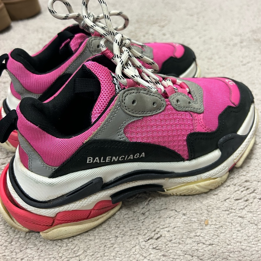 Balenciaga triple s